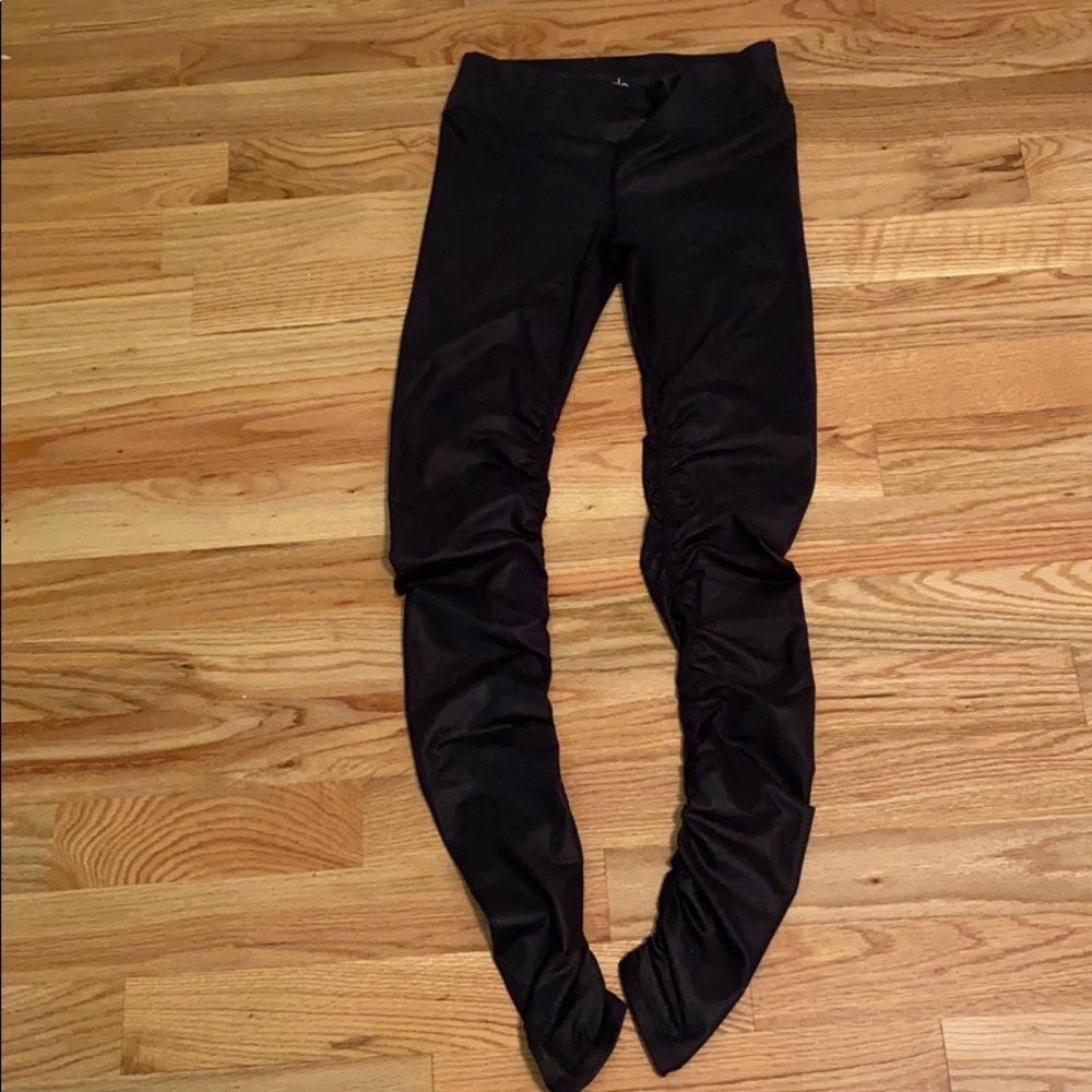 Alo black yoga pants